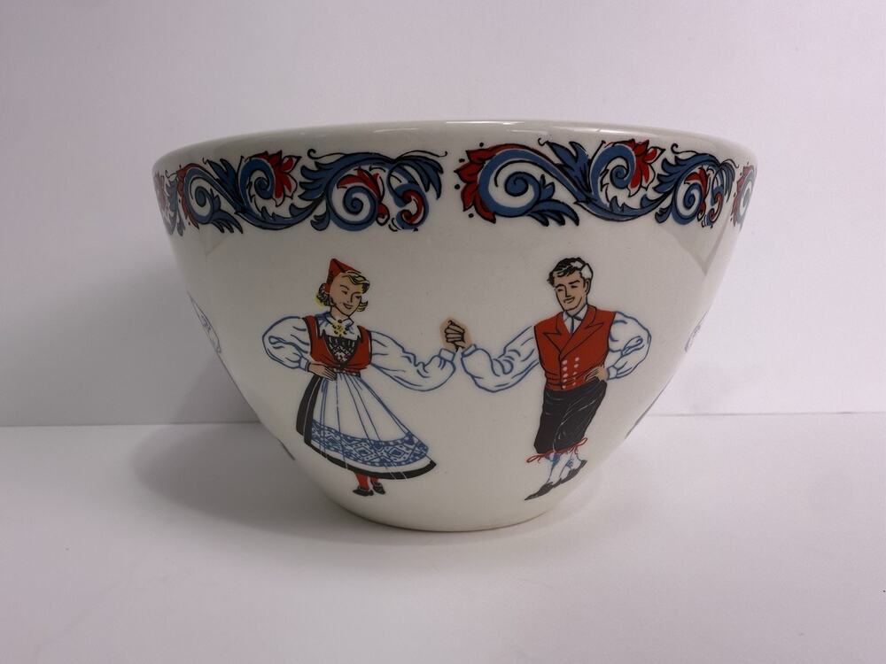 Figgjo Norway Hardanger Dancers Small Ceramic Serving Bowl Scandinavian Folk